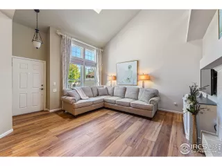 Photo #5: 1046731 Listing 