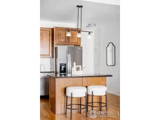 Photo #3: 1046799 Listing