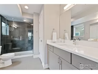 Photo #6: 1047091 Listing 