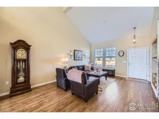 Photo #6: 1047589 Listing 