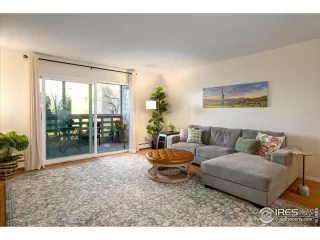 Photo #2: 1047726 Listing 