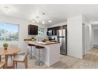 Photo #5: 1047746 Listing 