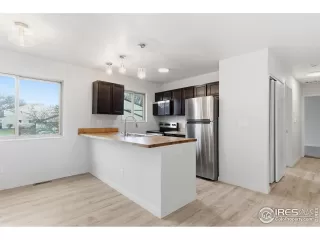 Photo #6: 1047746 Listing 