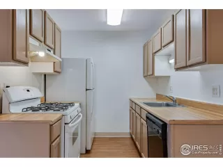 Photo #5: 1047979 Listing 