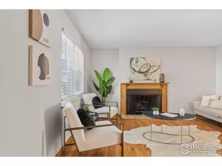 Photo #4: 1047986 Listing