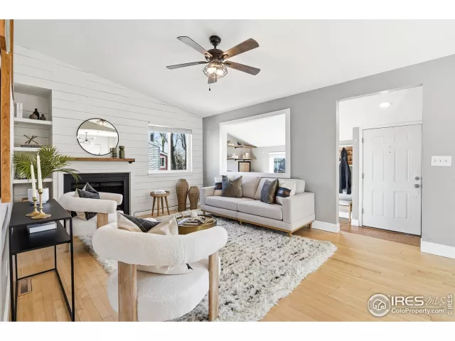 MLS: 1048111 Condo For Sale