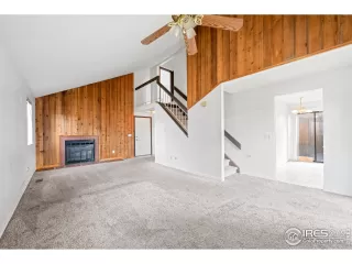 Photo #6: 1048456 Listing