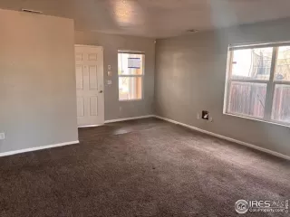 Photo #3: 1048591 Listing