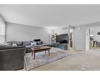 Photo #4: 1048625 Listing 