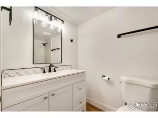 Photo #4: 1048669 Listing