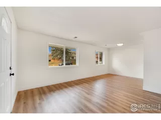 Photo #5: 1048669 Listing