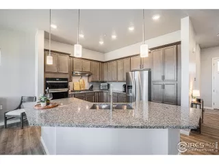 Photo #4: 1048721 Listing 