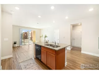 Photo #6: 1048881 Listing 