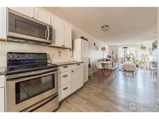 Photo #3: 1048994 Listing 