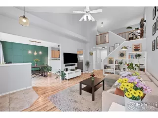 More Details about MLS # 1049047 : 893 S EVANSTON CIR AURORA CO 80012