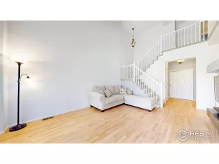 Photo #2: 1049163 Listing 