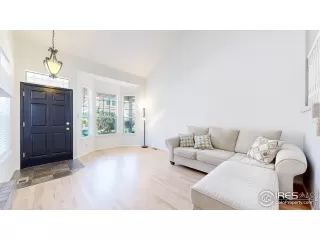 Photo #3: 1049163 Listing 