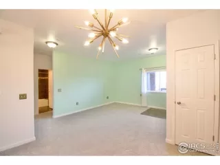 Photo #6: 1049342 Listing