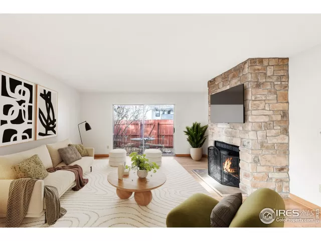 MLS: 1049585 Condo For Sale