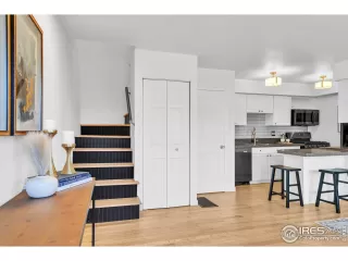 Photo #4: 1049666 Listing 