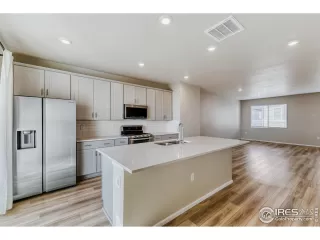 Photo #3: 1049735 Listing 