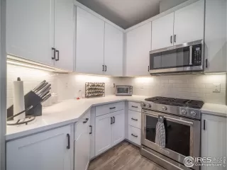 Photo #5: 1049875 Listing 