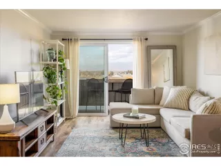 Photo #4: 1049941 Listing 