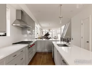 Photo #5: 1050287 Listing 