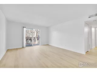 Photo #5: 1050540 Listing 