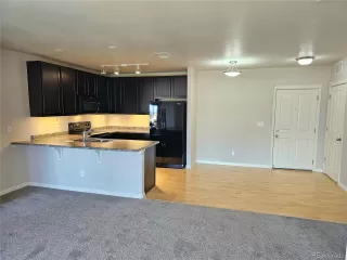 Photo #6: 1501107 Listing
