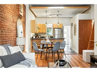 Photo #5: 1501352 Listing