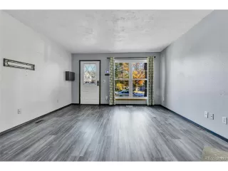 Photo #5: 1503254 Listing