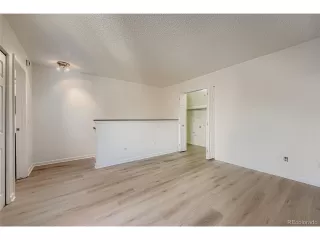 Photo #6: 1503340 Listing