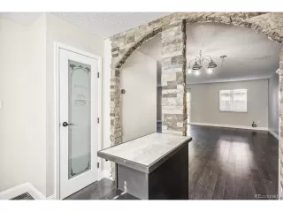 Photo #4: 1504641 Listing