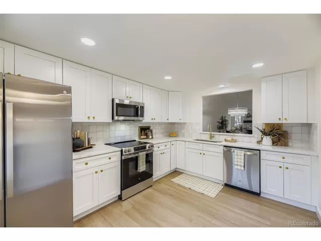 MLS: 1506814 Condo For Sale