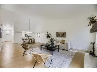 Photo #5: 1506814 Listing