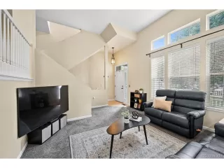 Photo #4: 1507097 Listing