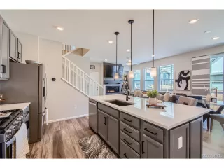 Photo #3: 1508406 Listing