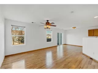 Photo #3: 1508429 Listing