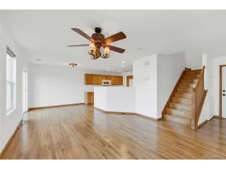 Photo #4: 1508429 Listing