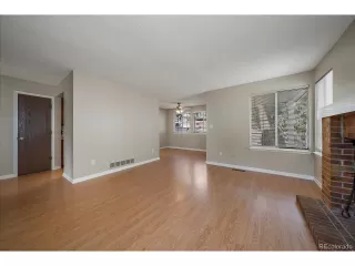 Photo #4: 1509843 Listing 