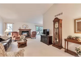 Photo #6: 1509902 Listing