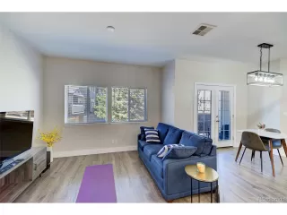 Photo #5: 1513898 Listing