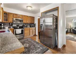 Photo #5: 1516405 Listing