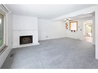 Photo #6: 1516961 Listing