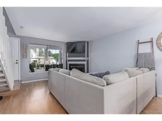 Photo #4: 1517528 Listing 