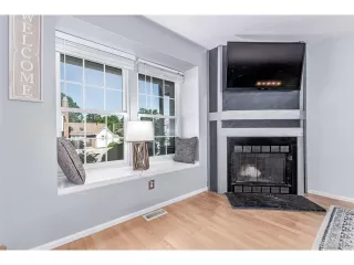 Photo #5: 1517528 Listing 