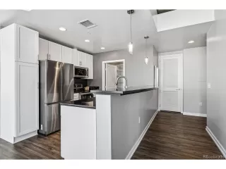 Photo #5: 1518238 Listing