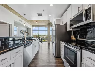 Photo #6: 1518238 Listing