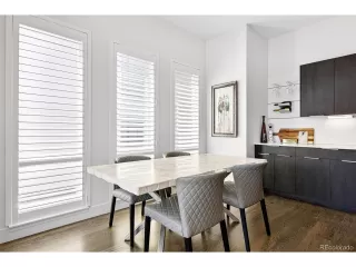 Photo #5: 1518359 Listing